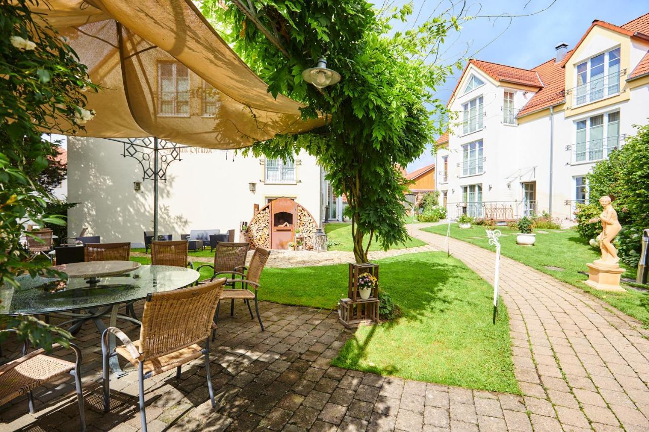 Flair Hotel Zum Schwarzen Reiter Horgau Exterior photo