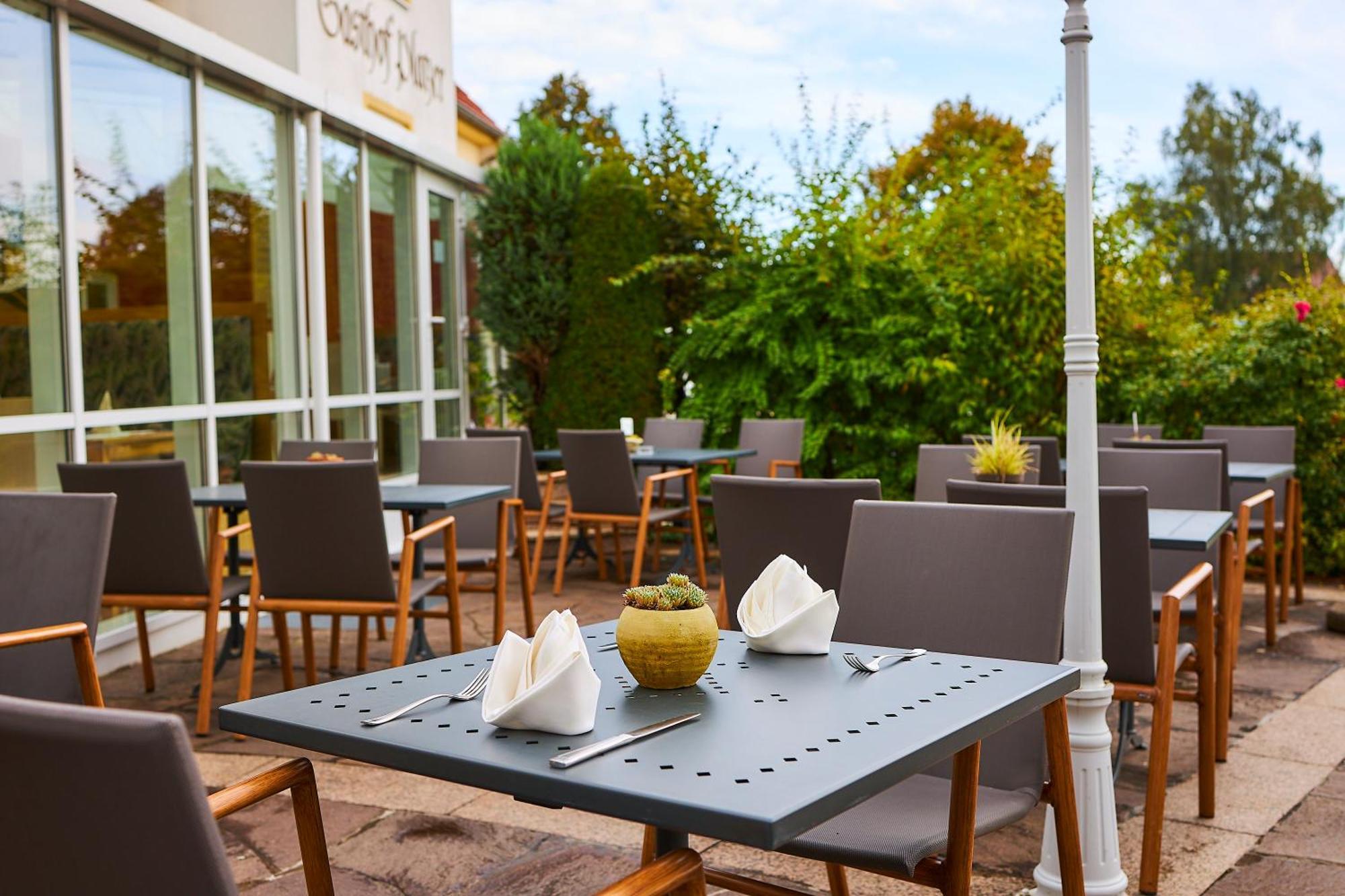 Flair Hotel Zum Schwarzen Reiter Horgau Exterior photo